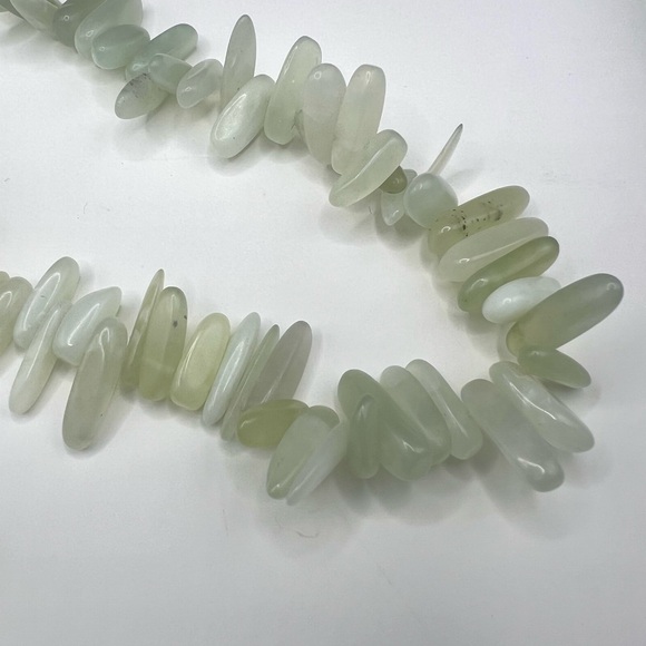⚠️ PRICE DROP⚠️ 
Prehnite stone necklace and matching bracelet - Picture 4 of 6